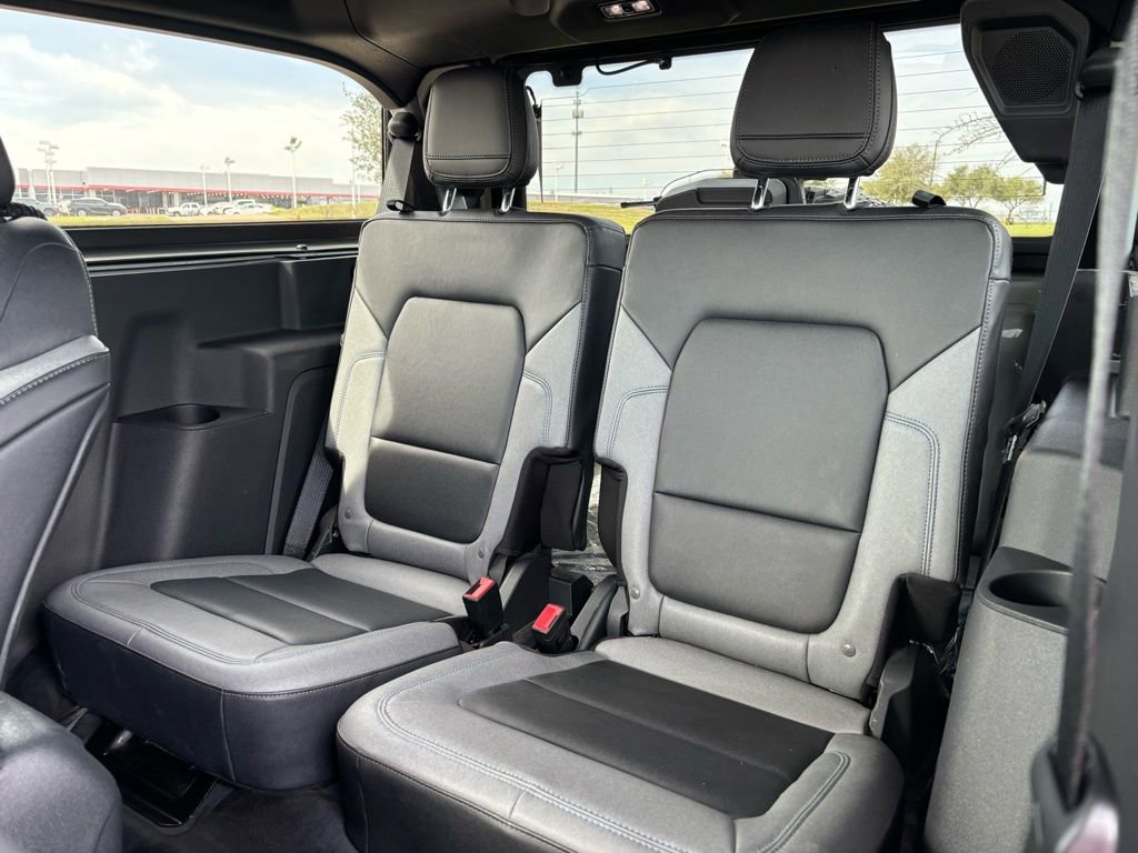 Used 2022 Ford Bronco Black Diamond w/ Sasquatch Package image 14