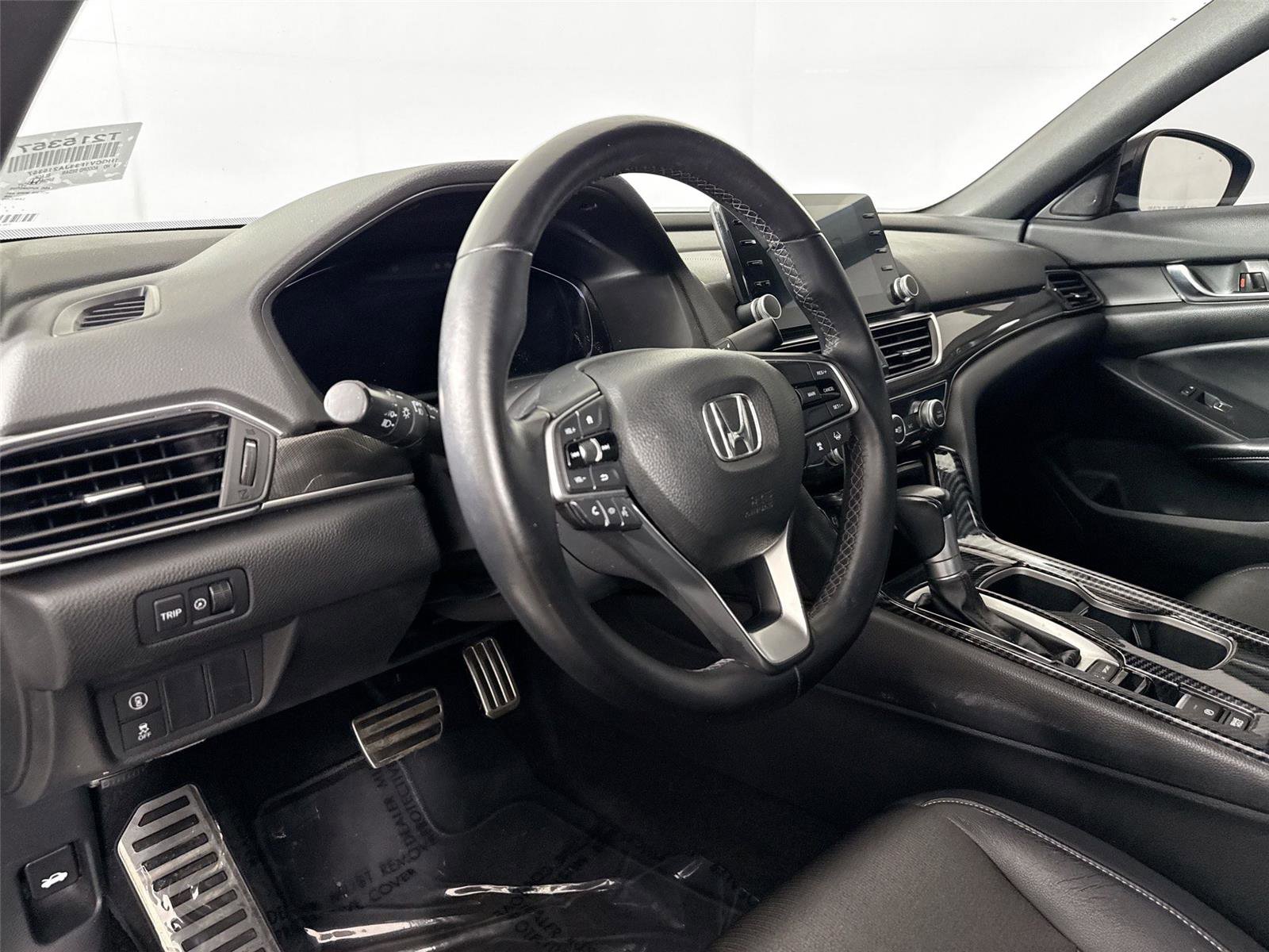 Used 2018 Honda Accord Sport image 4