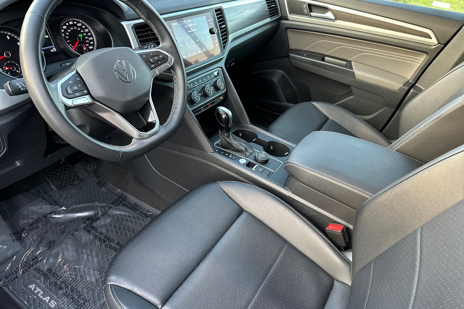 Used 2021 Volkswagen Atlas SE image 9