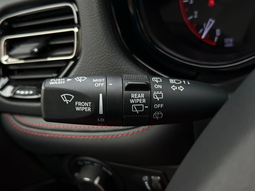 Used 2024 Dodge Durango GT image 28