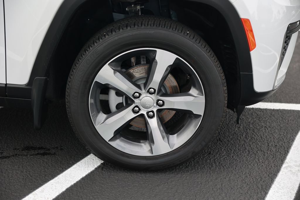 New 2026 Jeep Grand Cherokee Limited image 8