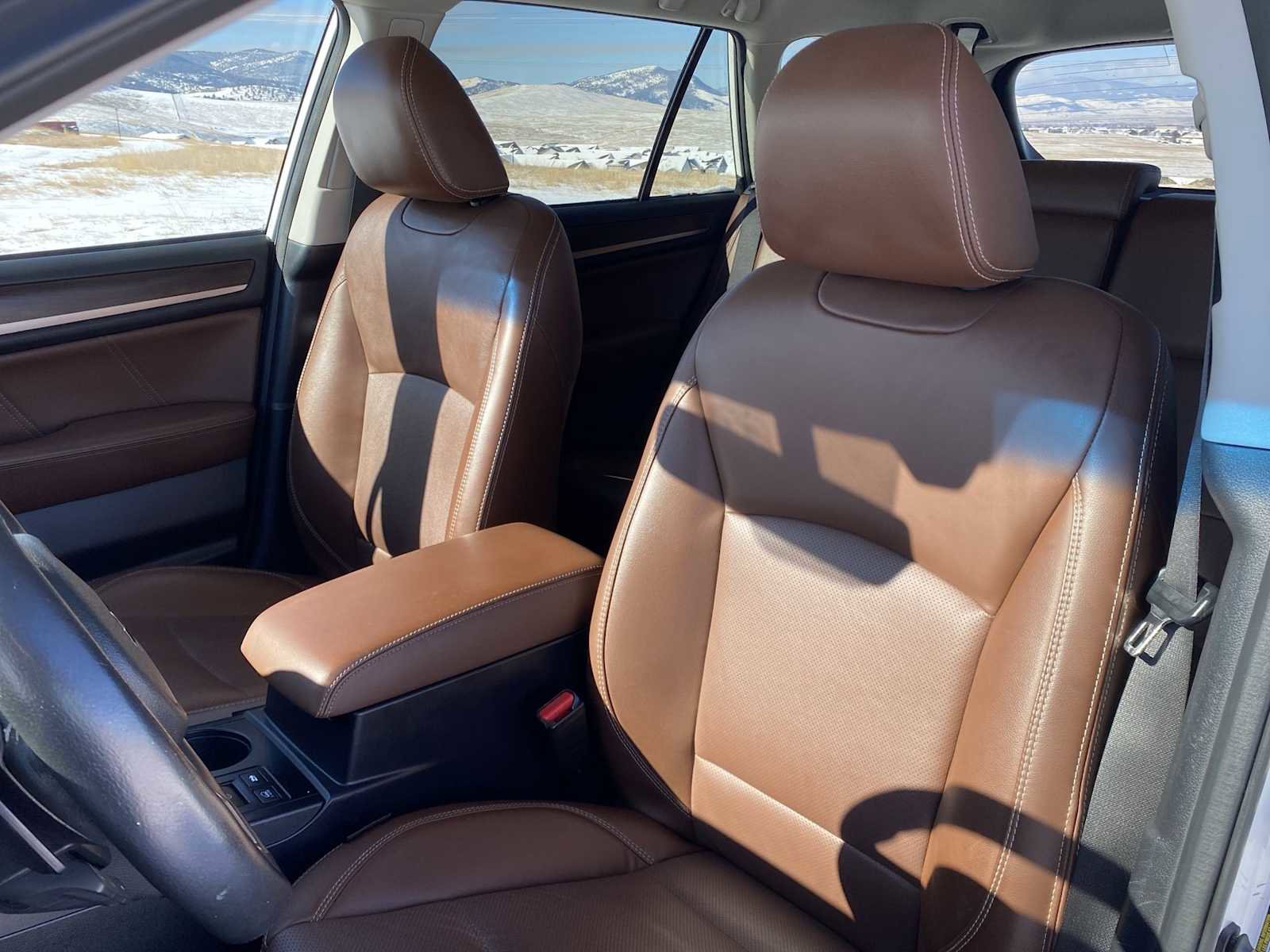 Used 2018 Subaru Outback 2.5i Touring image 17