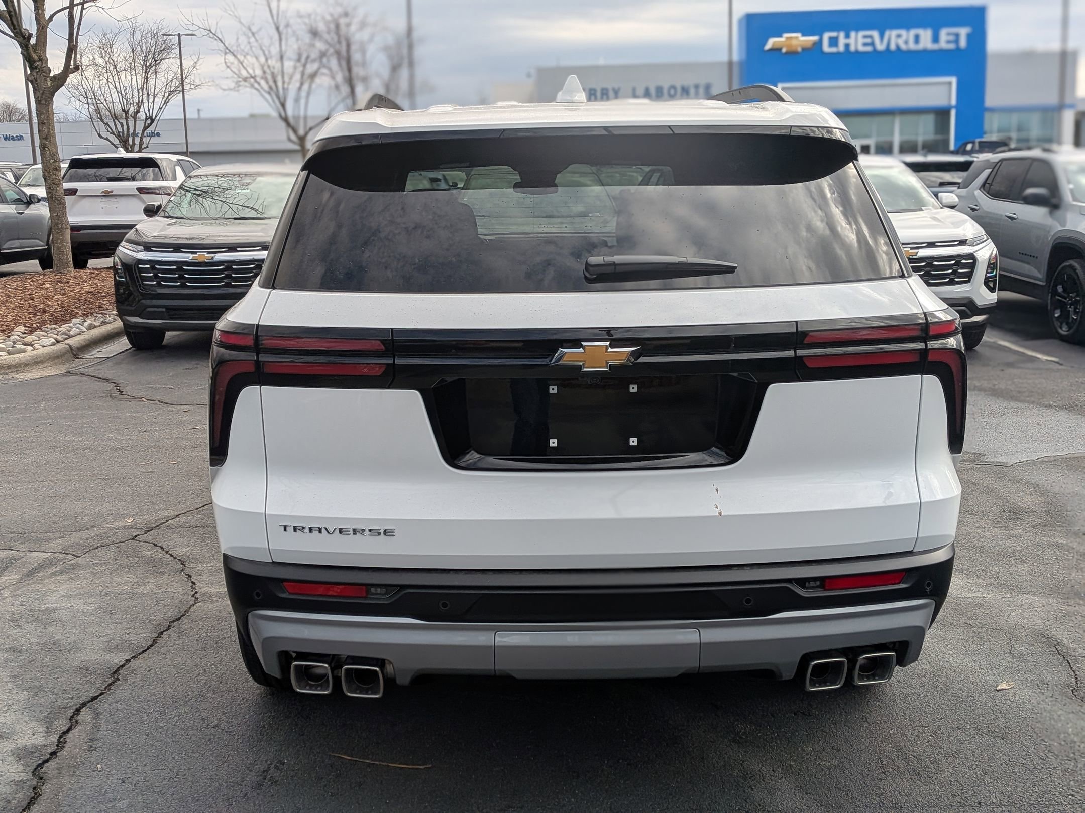 New 2026 Chevrolet Traverse LT FWD image 6