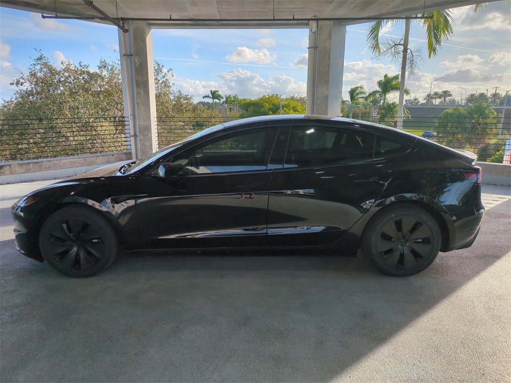 Used 2024 Tesla Model 3 Standard Range image 8