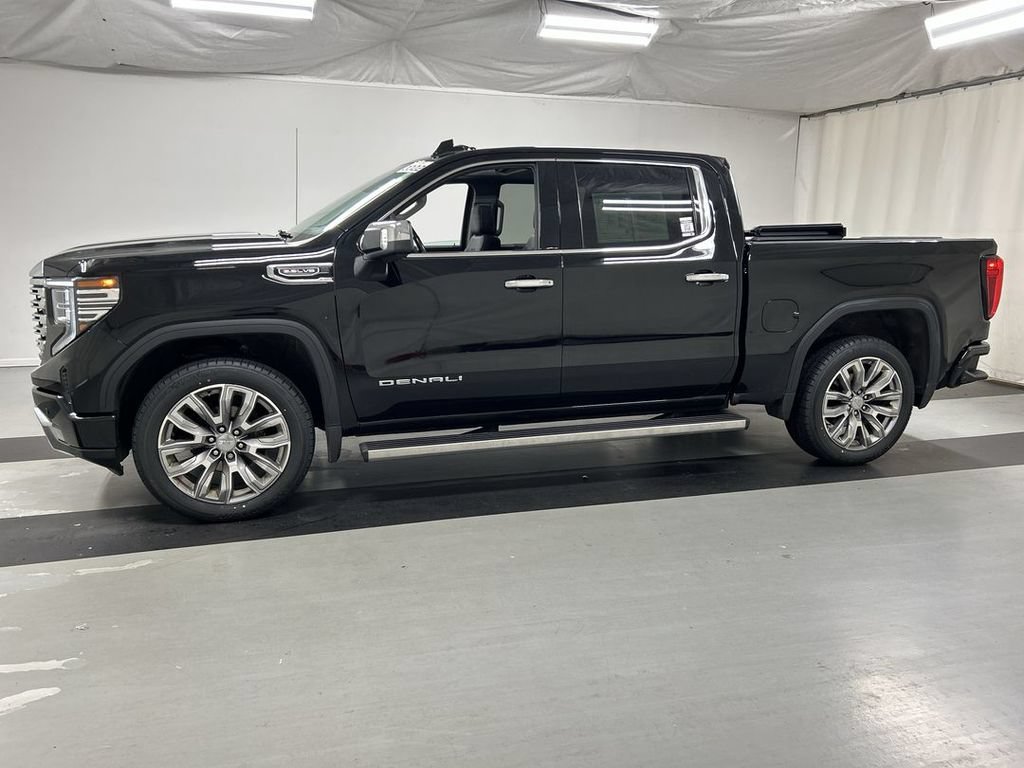 Used 2022 GMC Sierra 1500 Denali w/ Denali Reserve Package AWD/4WD image 6
