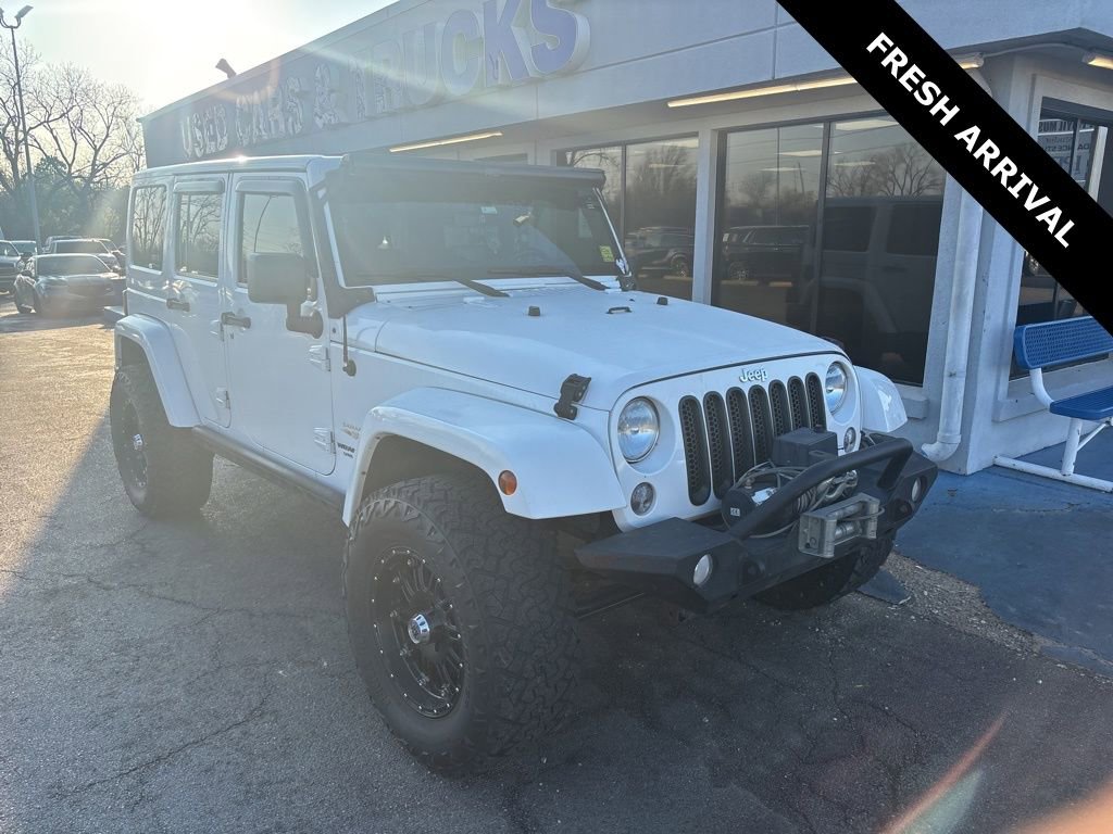 Used 2015 Jeep Wrangler Unlimited Sahara w/ Connectivity Group image 1