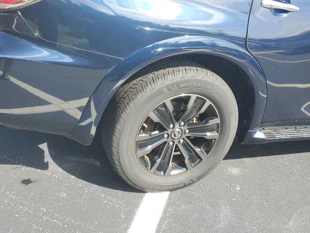 Used 2019 Nissan Armada Platinum w/ Captain's Chairs Package RWD image 5