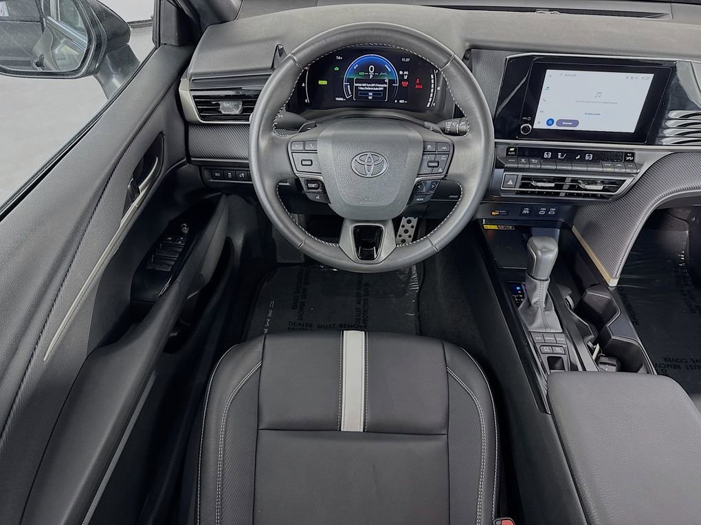 Used 2025 Toyota Camry SE image 26