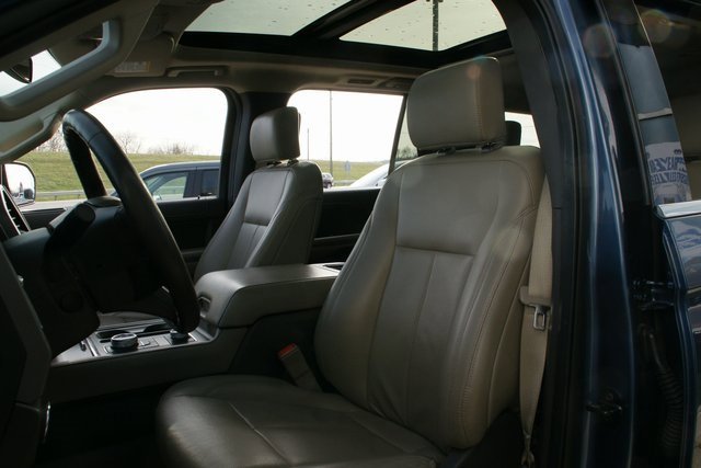 Used 2020 Ford Expedition XLT w/ Equipment Group 202A image 16