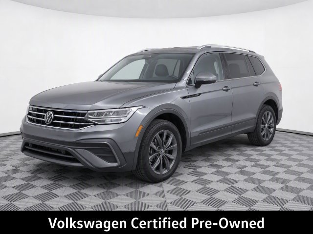 Certified 2022 Volkswagen Tiguan SE AWD/4WD image 2
