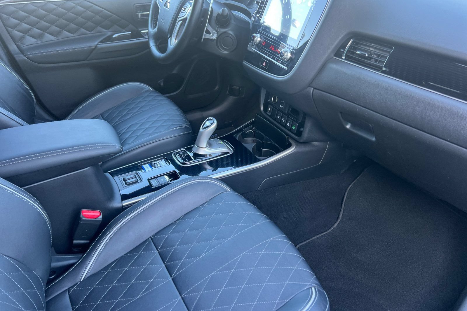 Used 2022 Mitsubishi Outlander GT AWD/4WD image 21