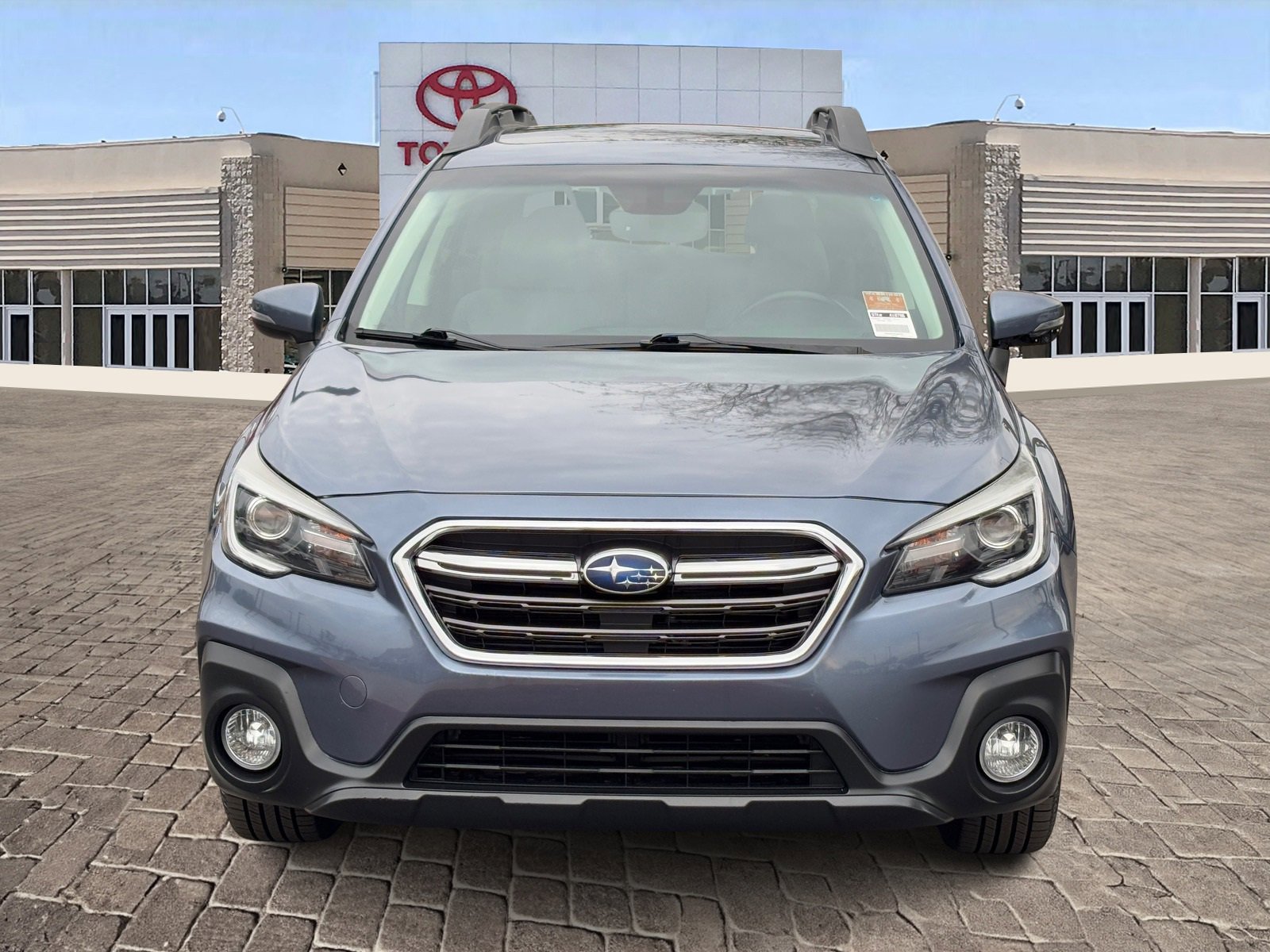 Used 2018 Subaru Outback 2.5i Limited image 6