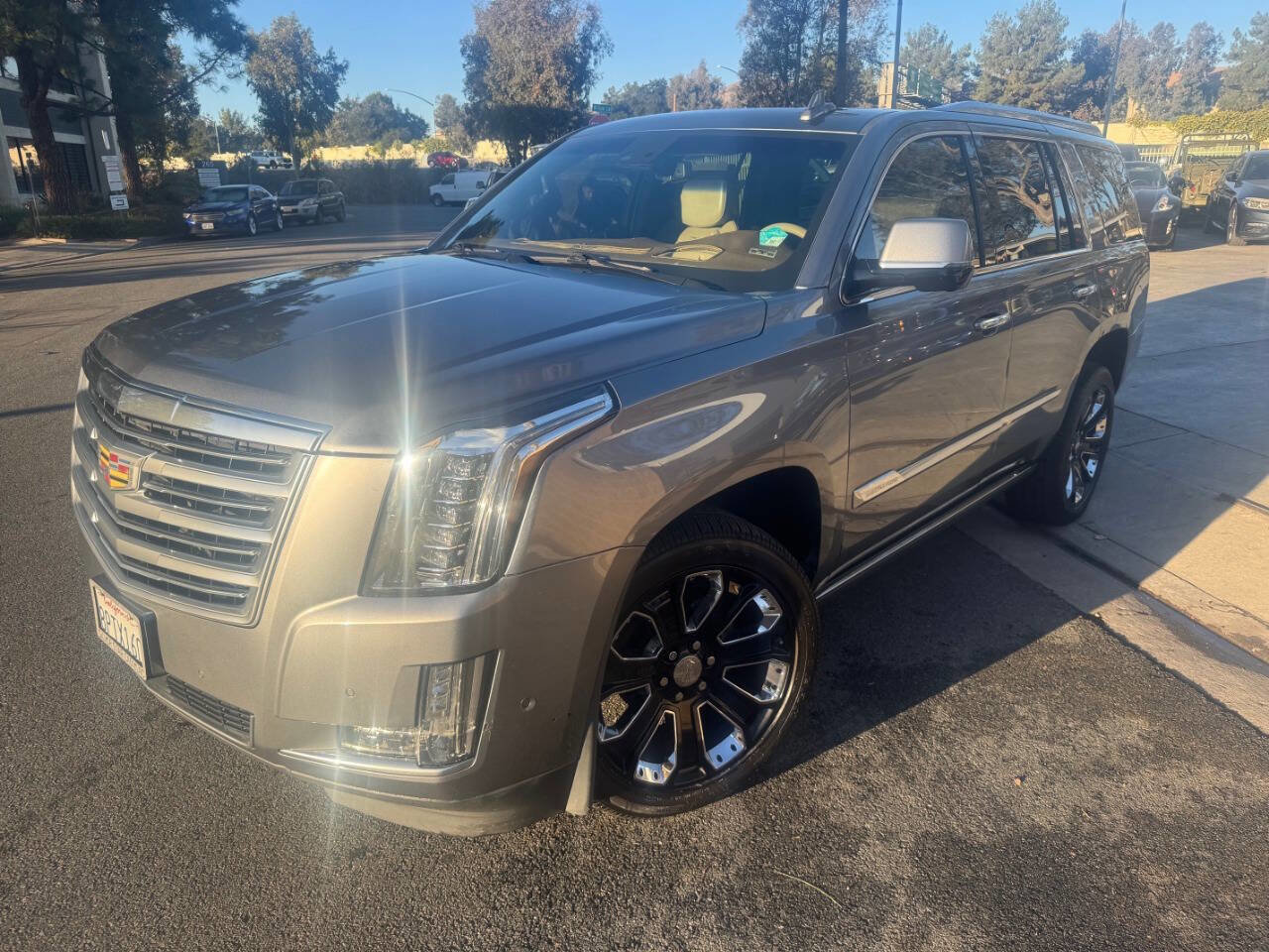 Used 2019 Cadillac Escalade Platinum