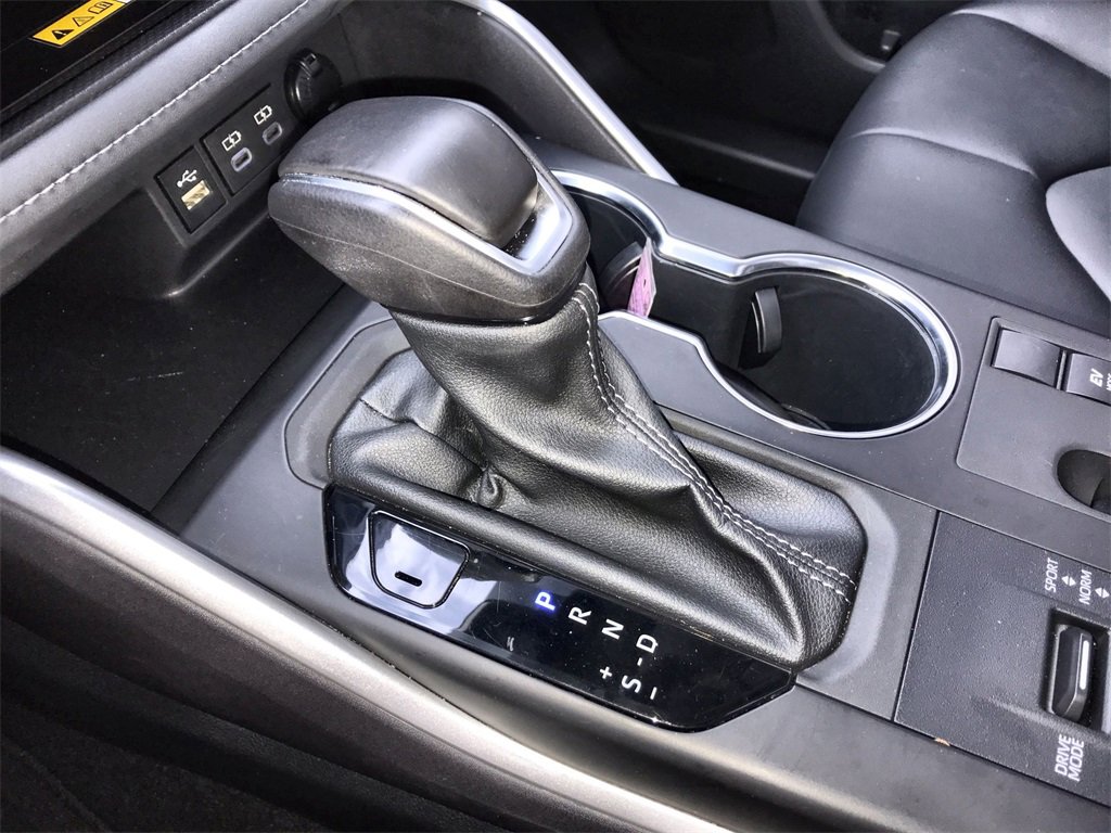 Used 2024 Toyota Highlander XLE image 20