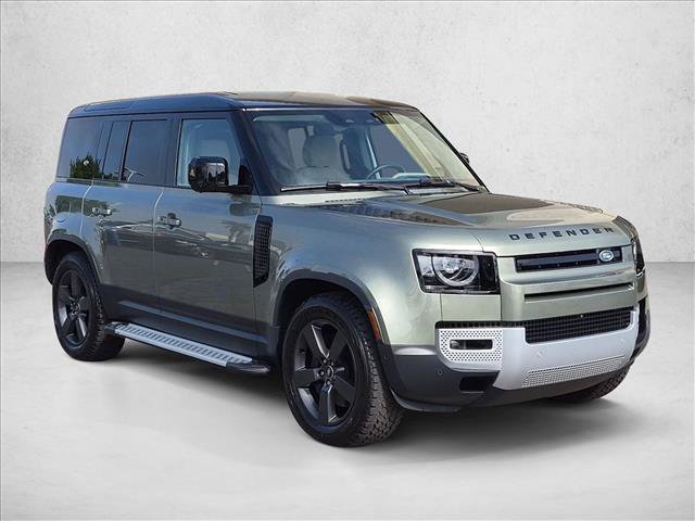 Used 2024 Land Rover Defender 110 SE AWD/4WD image 3