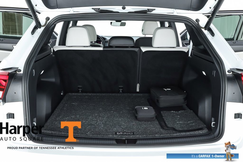 Used 2025 Volkswagen Atlas Cross Sport SEL Premium R-Line AWD/4WD image 29