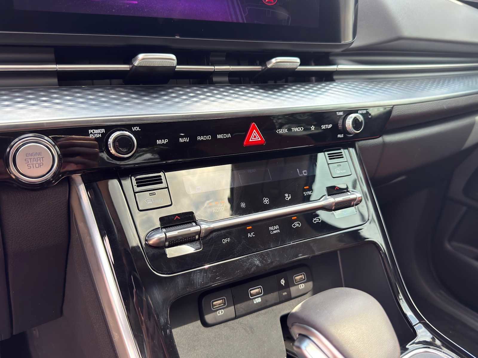 Used 2024 Kia Carnival SX Prestige FWD image 12