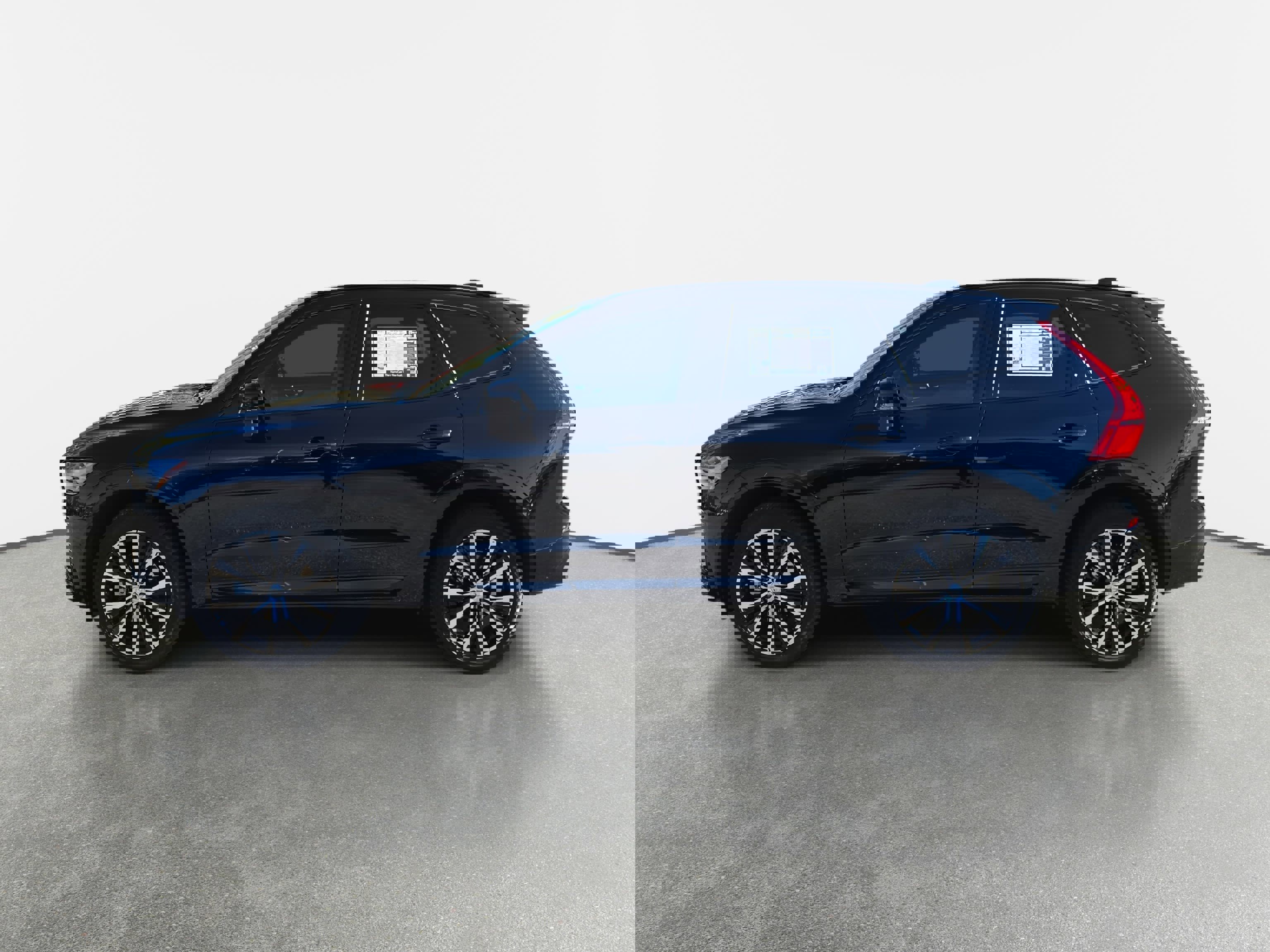 Used 2023 Volvo XC60 B5 Plus w/ Climate Package image 8