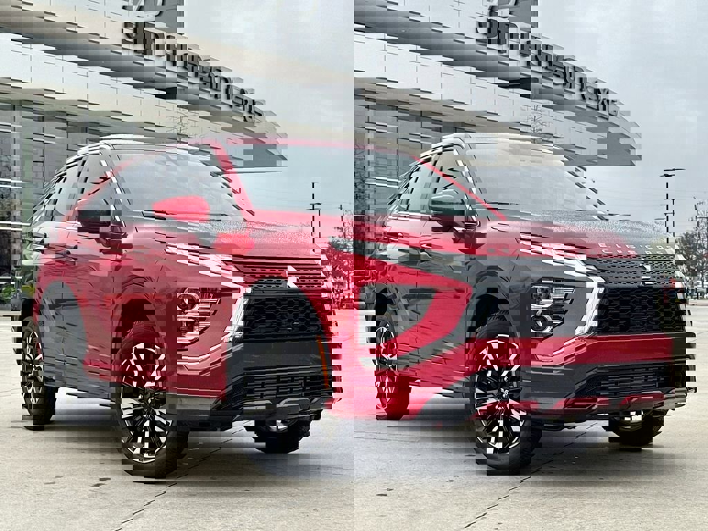 Used 2025 Mitsubishi Eclipse Cross Black Edition image 2