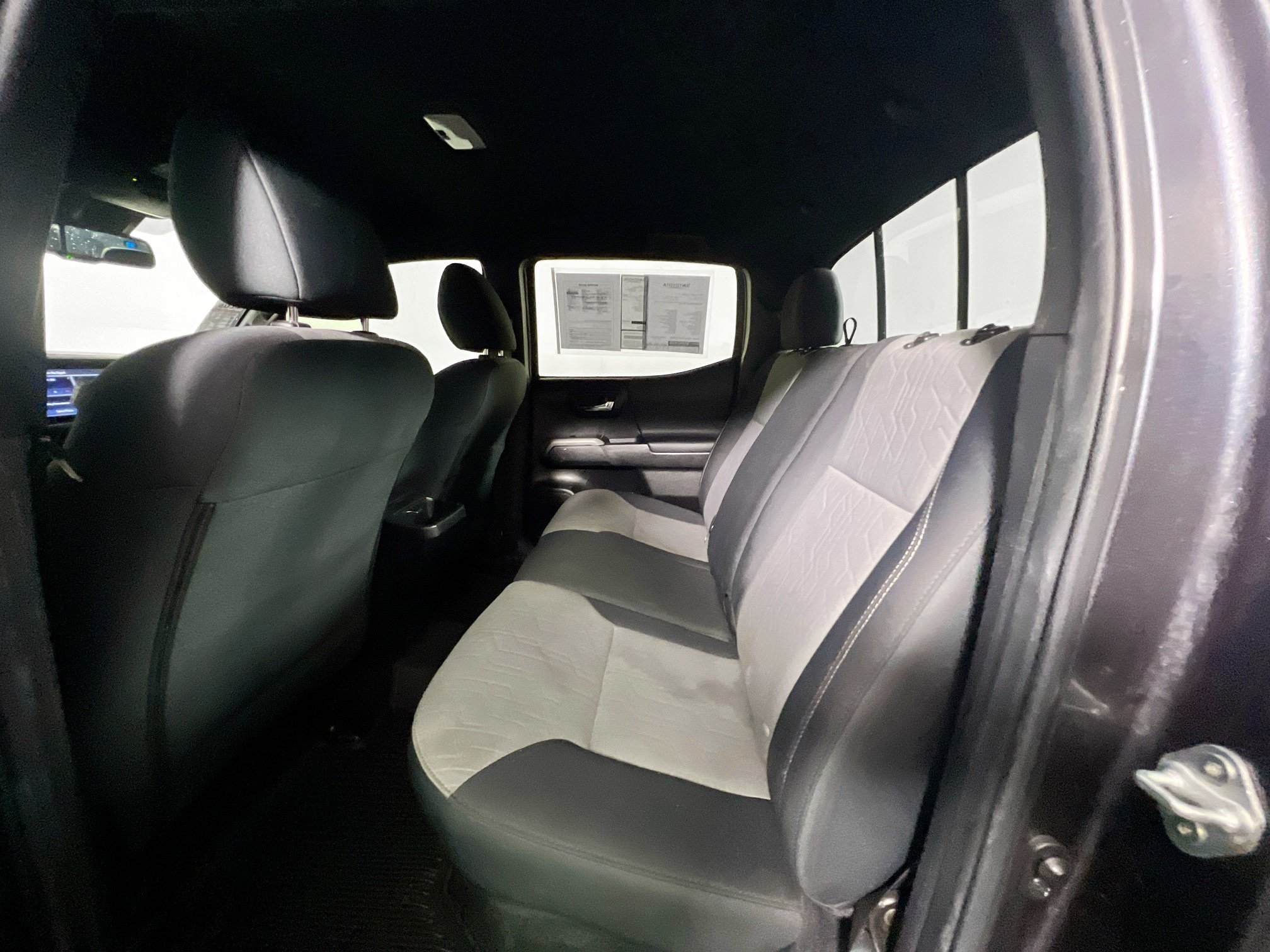 Used 2022 Toyota Tacoma TRD Off-Road RWD image 29