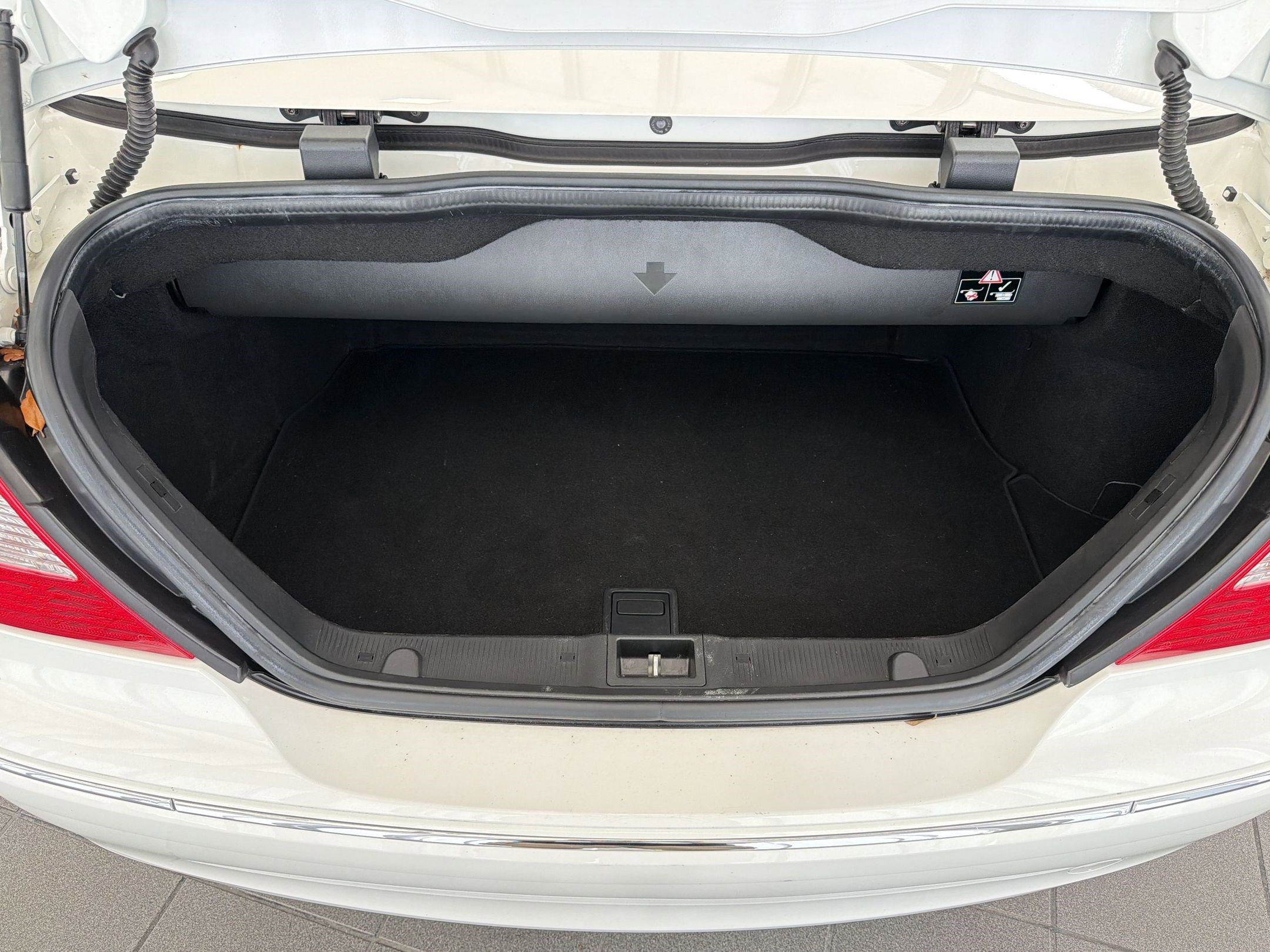 Used 2006 Mercedes-Benz CLK 350 Cabriolet image 28