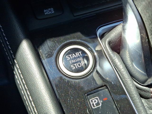 Used 2023 Nissan Kicks SR w/ SR Premium Package FWD image 19