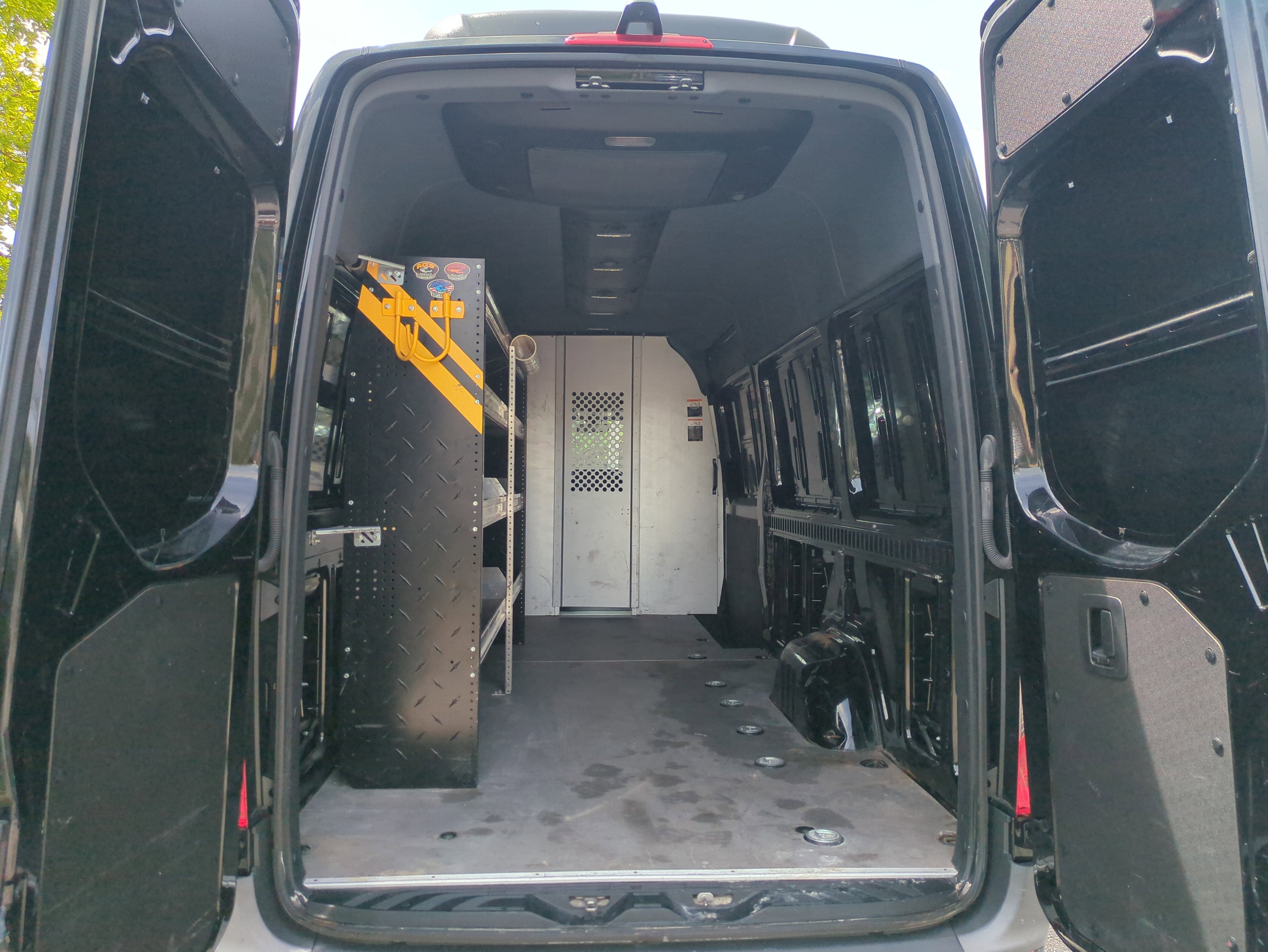 Used 2022 Mercedes-Benz Sprinter 2500 image 13