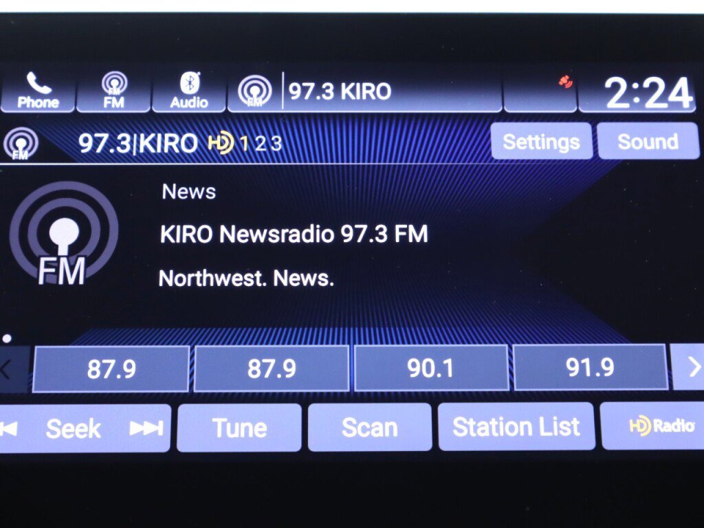 Used 2018 Honda Accord EX image 17