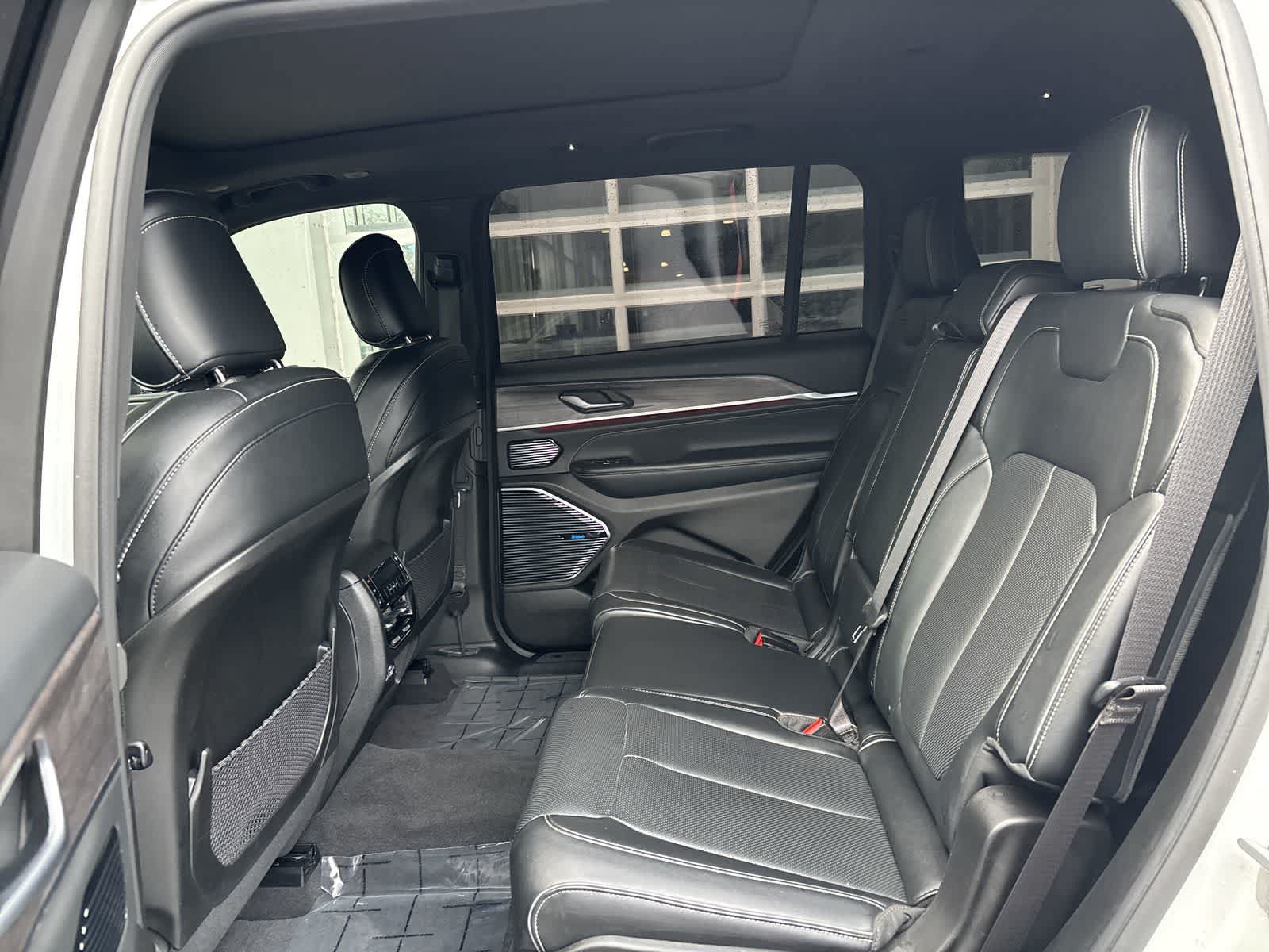 Certified 2021 Jeep Grand Cherokee L Overland w/ Quick Order Package 25N AWD/4WD image 9