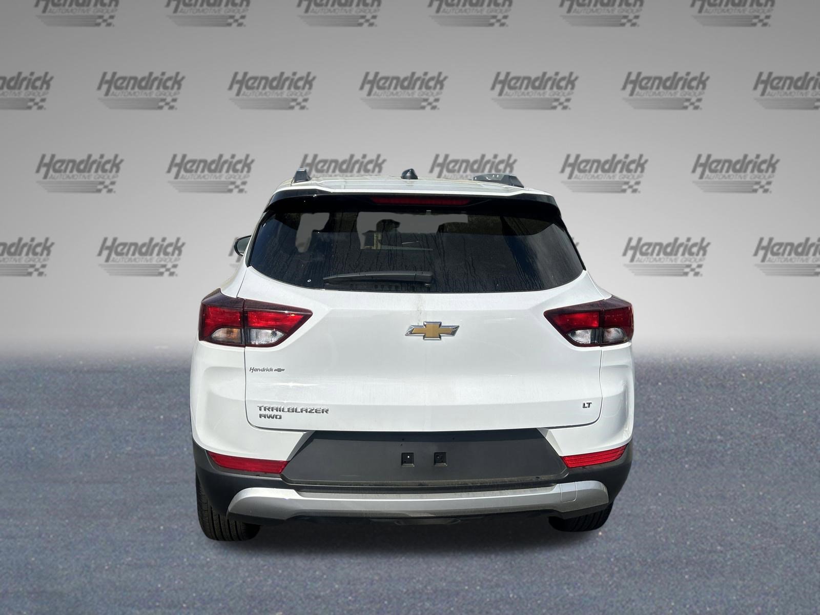Used 2025 Chevrolet TrailBlazer LT AWD/4WD image 9