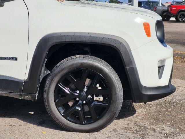 Used 2023 Jeep Renegade Altitude AWD/4WD image 4