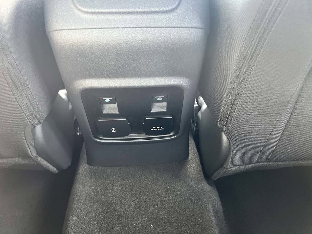 Used 2023 Ford Bronco Wildtrak image 55
