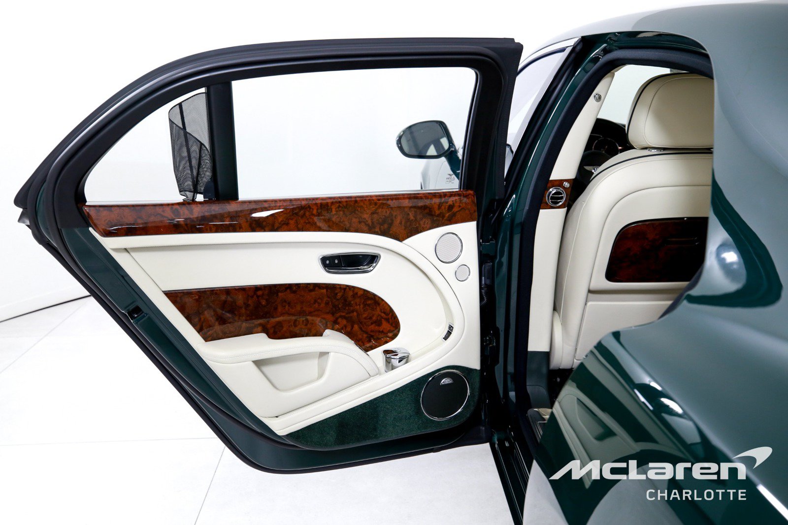 Used 2020 Bentley Mulsanne RWD image 17