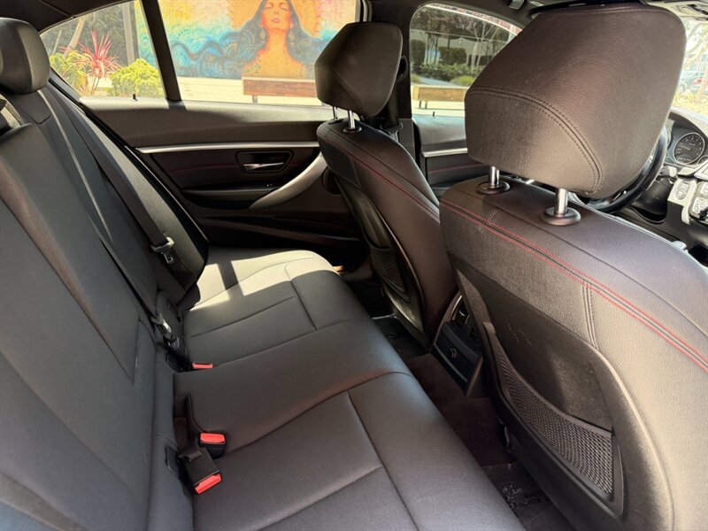 Used 2018 BMW 330i Sedan RWD image 14
