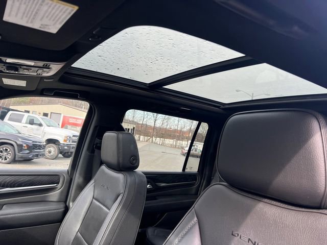 Used 2022 GMC Yukon XL Denali image 24