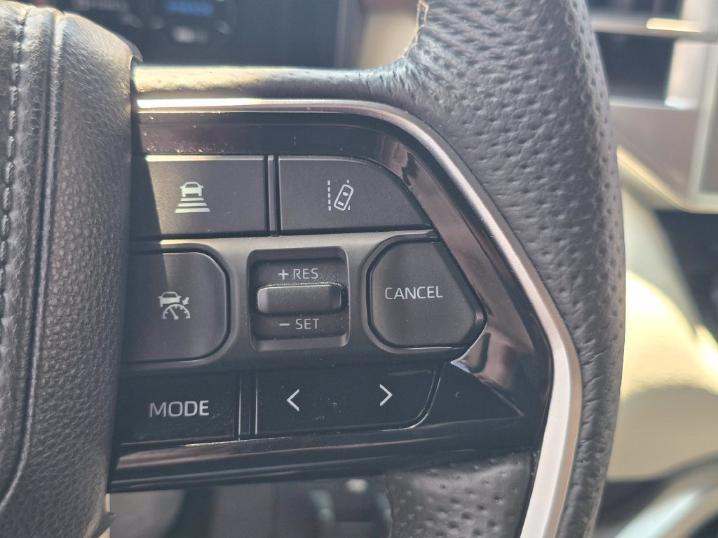 Certified 2025 Toyota Tundra Capstone AWD/4WD image 36