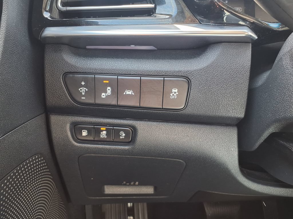 Used 2022 Kia Niro LXS FWD image 35