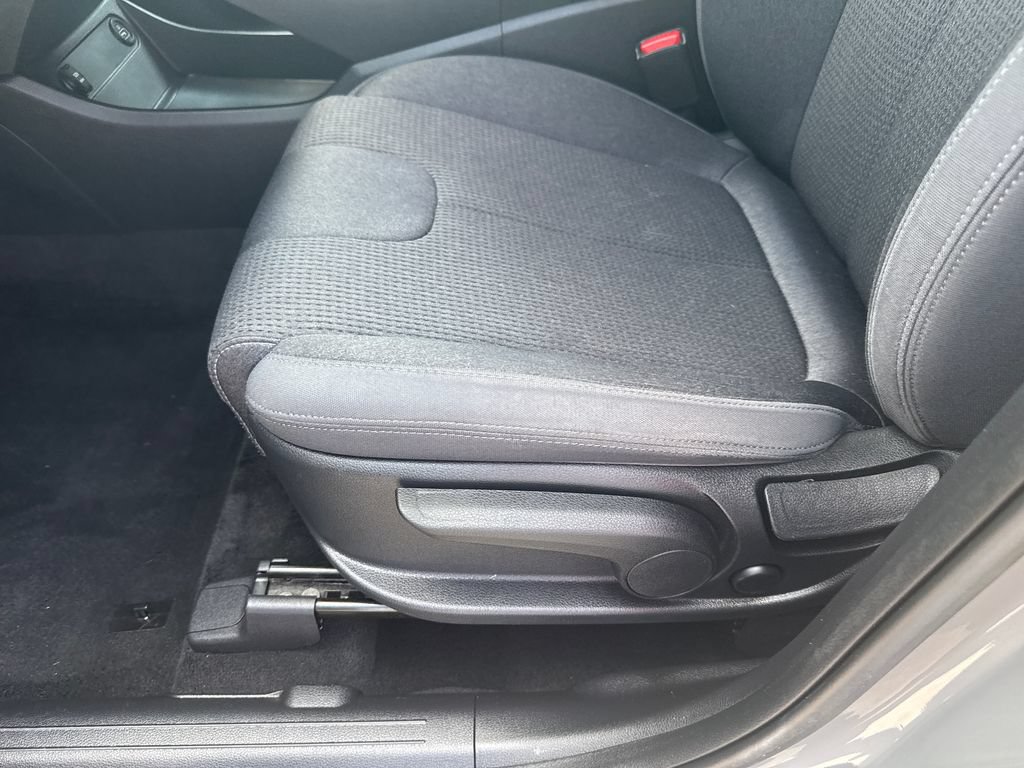 Certified 2021 Hyundai Santa Fe SE AWD/4WD image 11