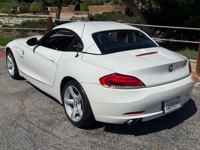 Used 2012 BMW Z4 sDrive28i RWD image 5