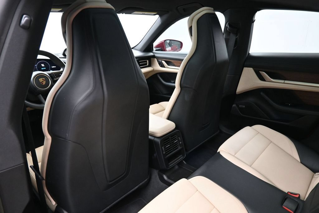 Certified 2022 Porsche Taycan 4S AWD/4WD image 8