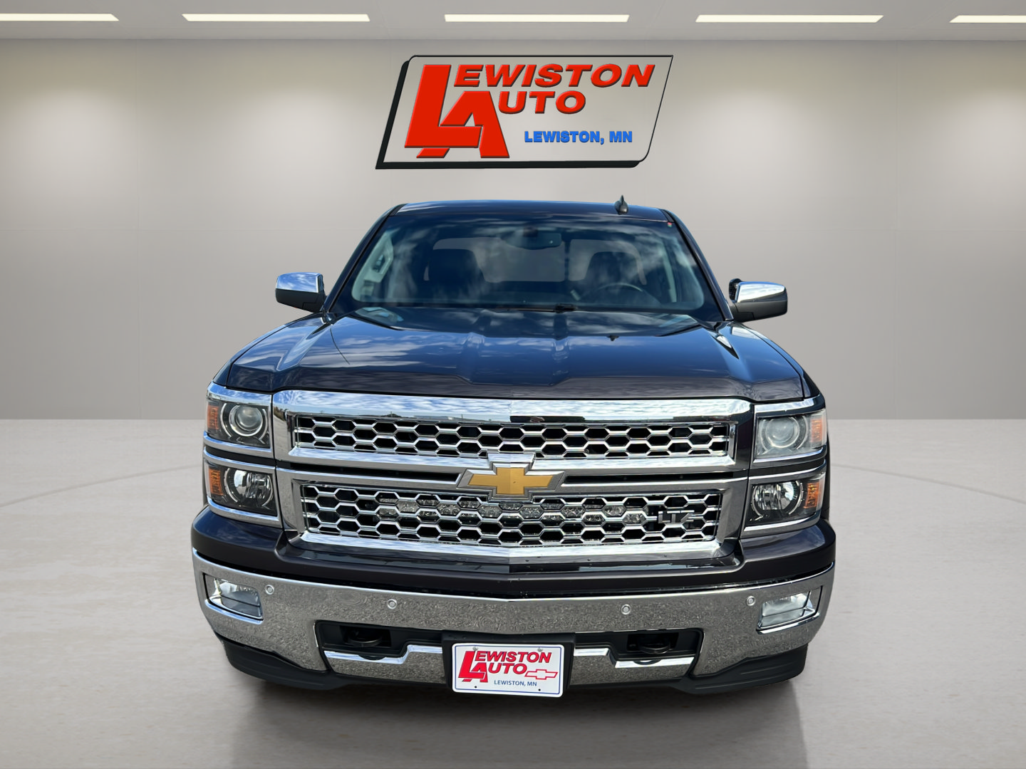 Used 2015 Chevrolet Silverado 1500 LTZ w/ LTZ Plus Package AWD/4WD image 9