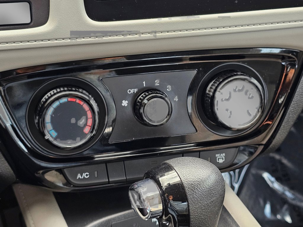 Used 2016 Honda HR-V LX image 9