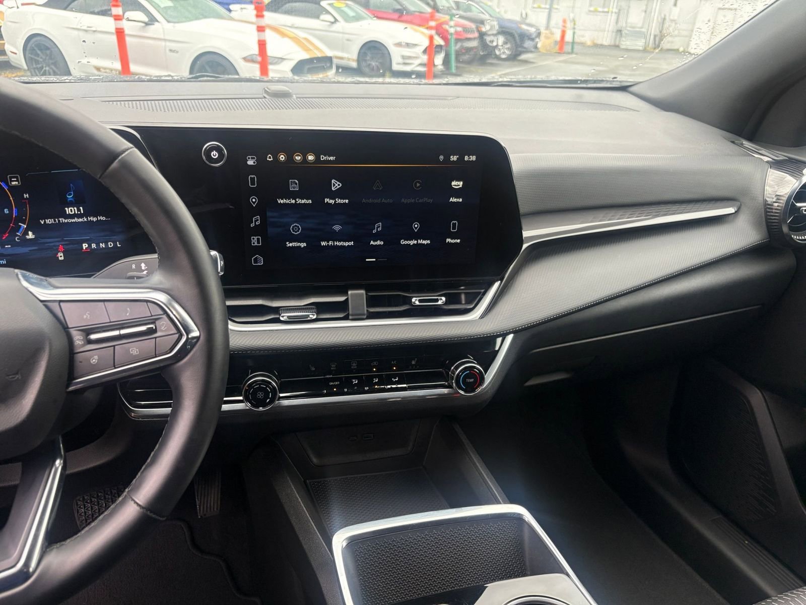 Used 2025 Chevrolet Equinox LT FWD image 17