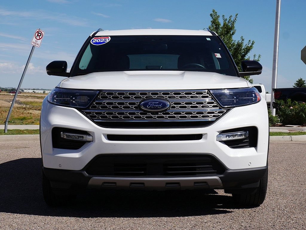 Used 2023 Ford Explorer Limited w/ Limited Technology Package AWD/4WD image 9