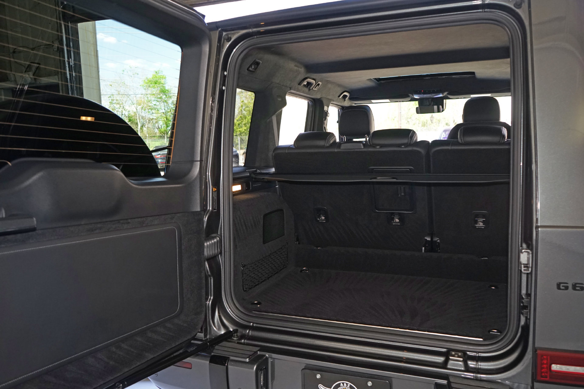 Used 2022 Mercedes-Benz G 63 AMG 4MATIC w/ Seat Comfort Package image 30