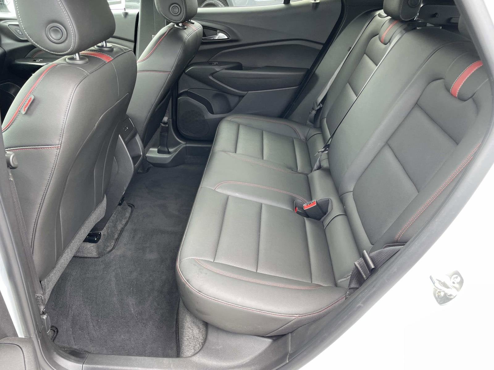 Used 2026 Chevrolet Trax RS w/ Sunroof Package FWD image 12