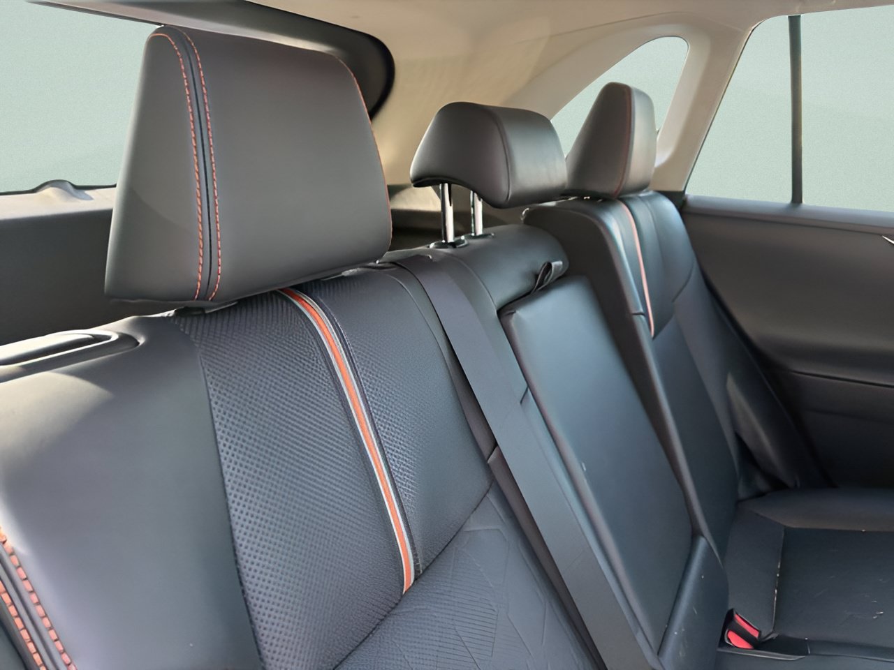 Used 2019 Toyota RAV4 Adventure w/ Cold Weather Package AWD/4WD image 9