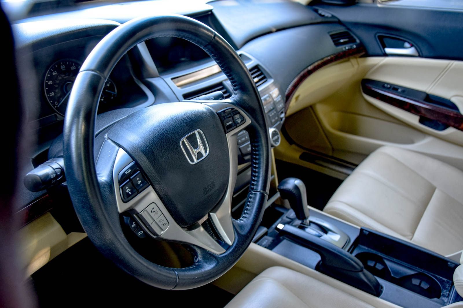 Used 2010 Honda Crosstour EX-L image 22