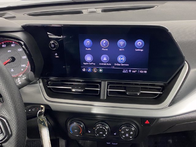 Certified 2024 Chevrolet Trax RS FWD image 20