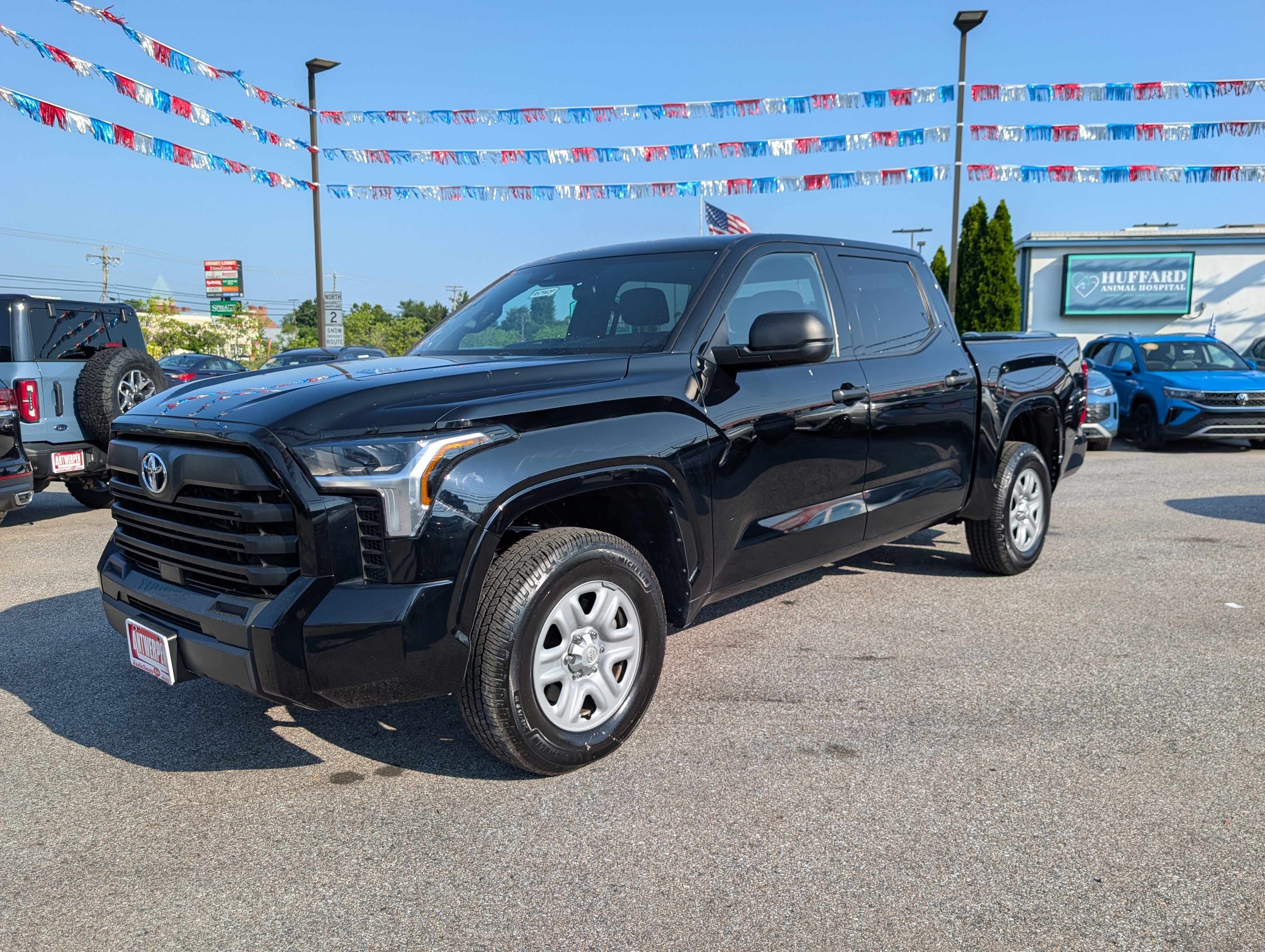 Used 2025 Toyota Tundra SR AWD/4WD image 7